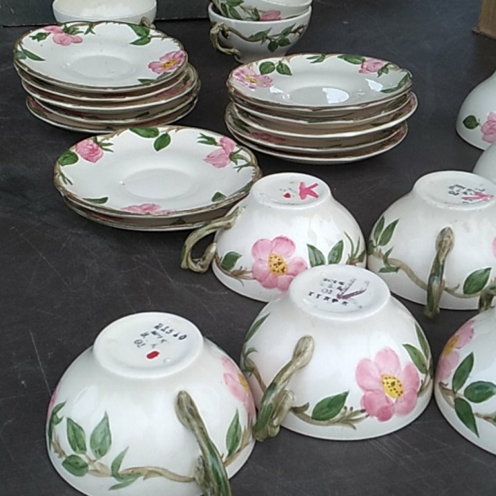 🌹 Vintage Franciscan Desert Rose Cups & Saucers  PRISTINE